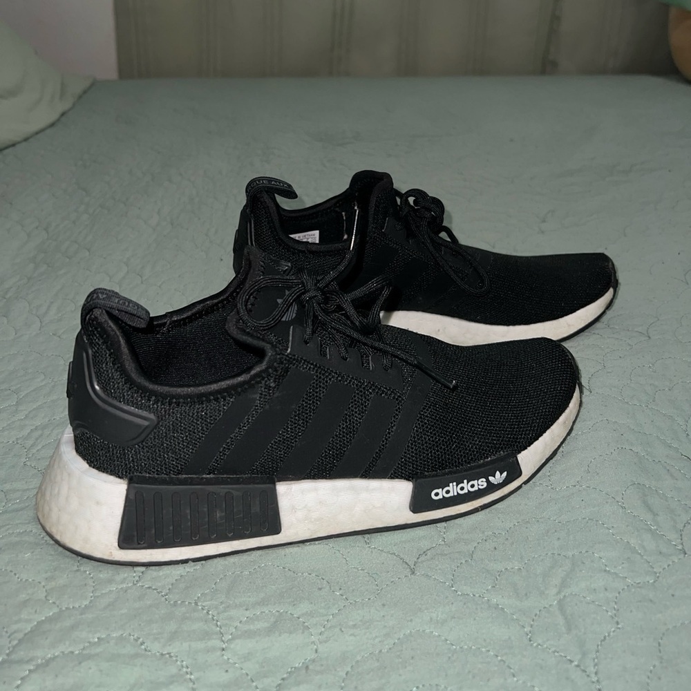 Women’s Black Adidas NMDs Size 6 - Picture 3 of 7
